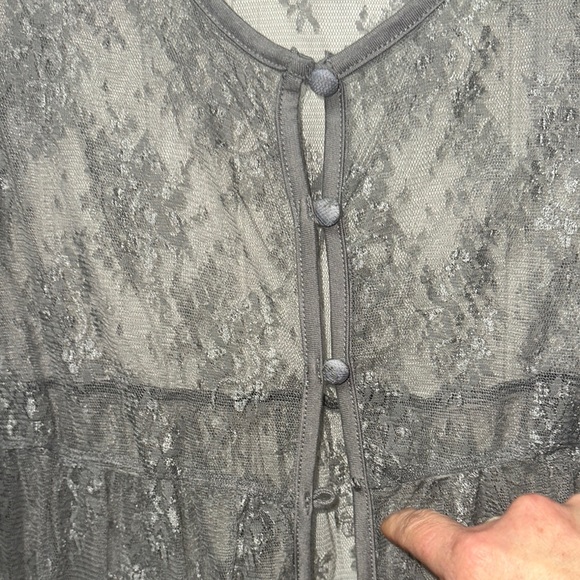 Elegant Gray Lace Torrid Top - Picture 8 of 8